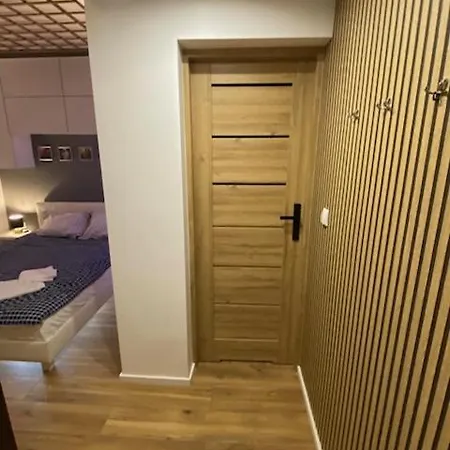 Z Wanna Kiss Apartamento