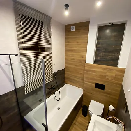 Z Wanna Kiss Apartment *